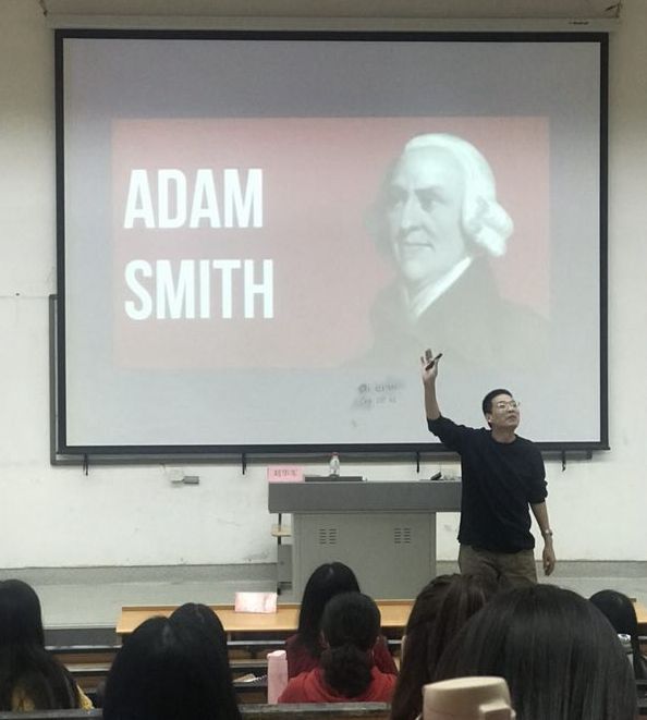 海角app
特邀刘华军教授为研究生举办科研主题讲座.jpg